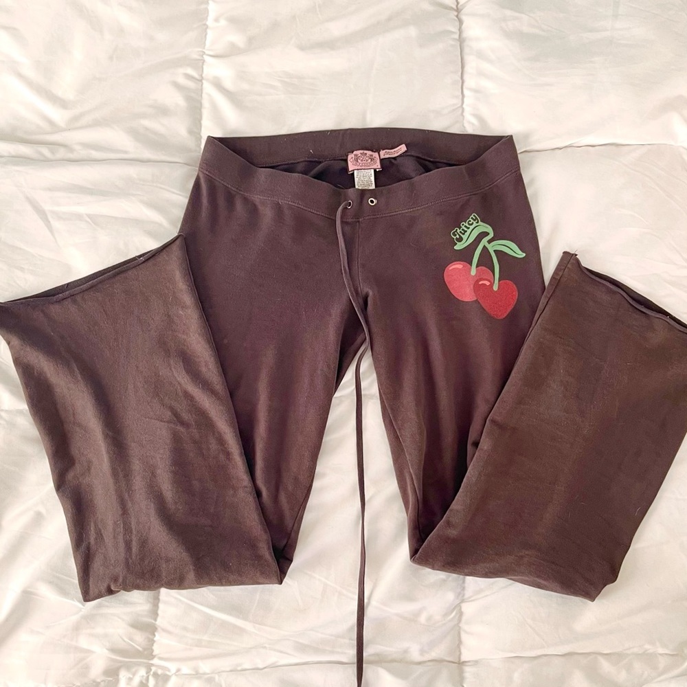 ♡ Brown Cherry Juicy Couture Flare Low rise Leggings